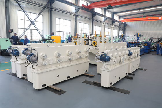 1.5·8.0 mm Macchine per la lavorazione di tubi di acciaio laminati a caldo e macchine per la formazione di rotoli per la produzione di tubi di costruzione e tubi strutturali