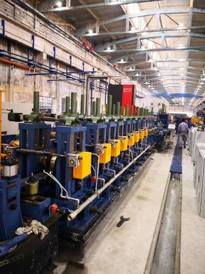 Laminato a freddo  Tubo saldato di forma quadrata  Struttura rigida del laminatoio